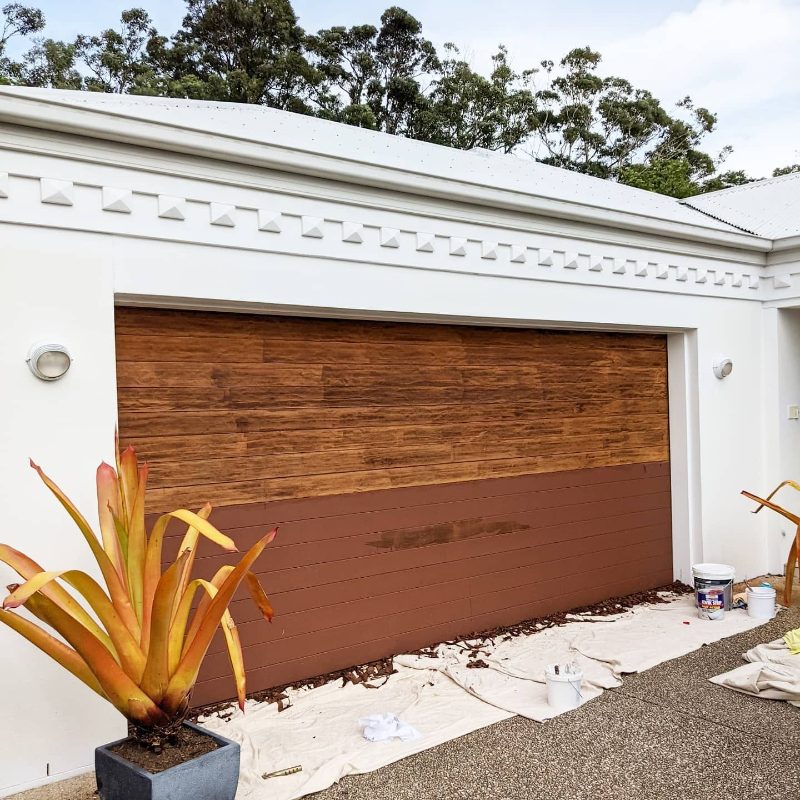 Garage Door Painting services in Bathurst, New South Wales